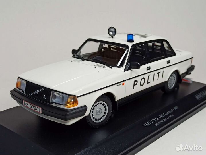 Volvo 240 GL Полиция Дании 1:18 Minichamps