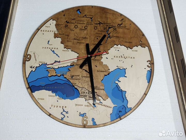 Часы из дерева