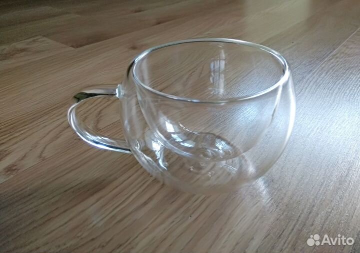 Стеклянная чашка с двойной стенкой