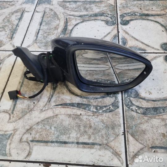Зеркало Volkswagen Passat B7