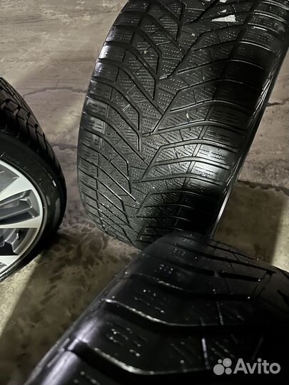 Yokohama BluEarth Winter V905 285/35 R21 и 325/30 R21 108V