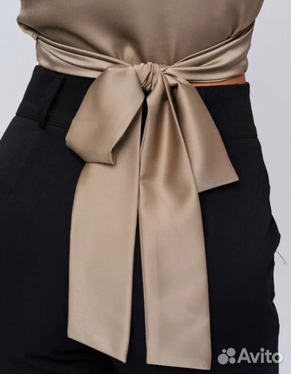 Блузка атласная на запах