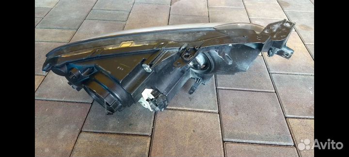 Фара левая для Mazda CX-7