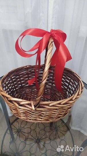 Корзинка плетеная