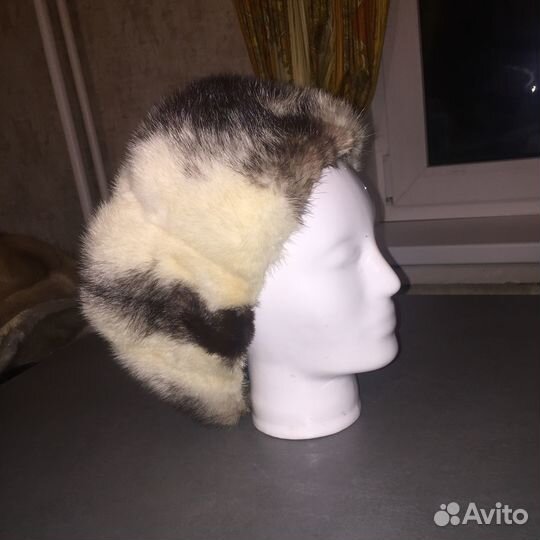 Женская шапка из натурального меха