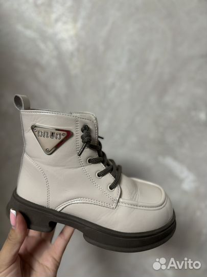 Ботинки демисезонные для девочки 30 размер