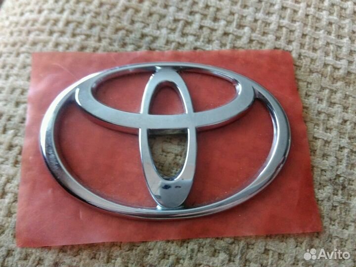 Toyota значек