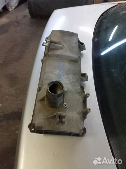 Клапанная крышка Renault Logan 1,4, 1,6