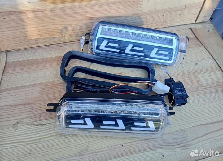 Подфарники надфарники Нива LED светодиодные