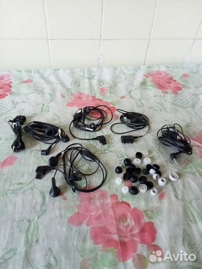 Наушники с микрофоном и без