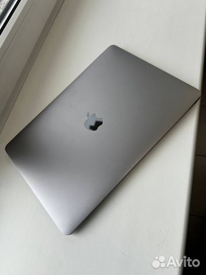 Mac book pro 13 m1