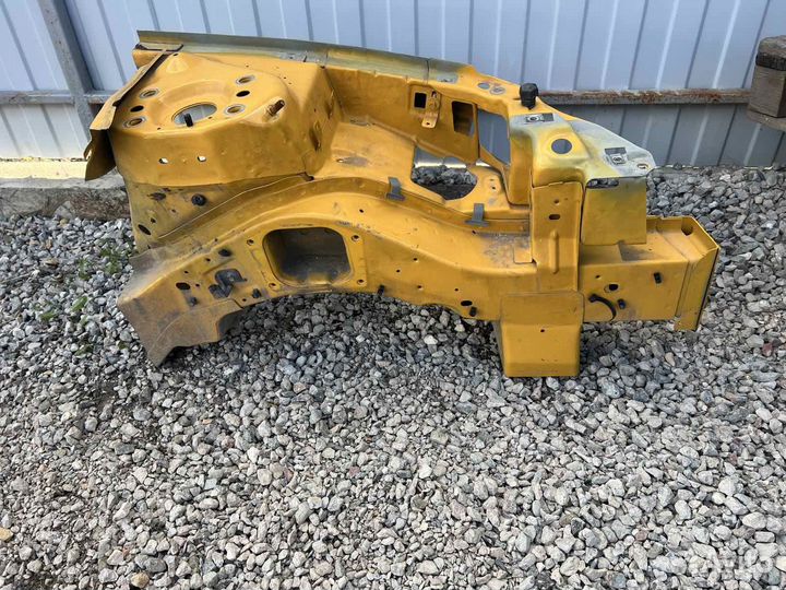 Передний левый стакан ланжерон volga siber