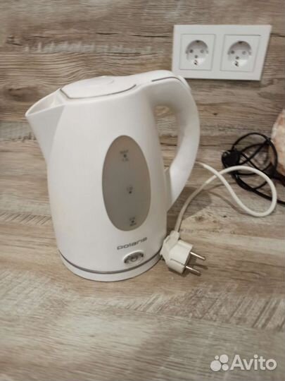 Чайник polaris