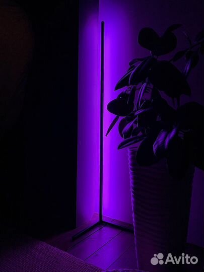 RGB Торшер угловой “Corner”