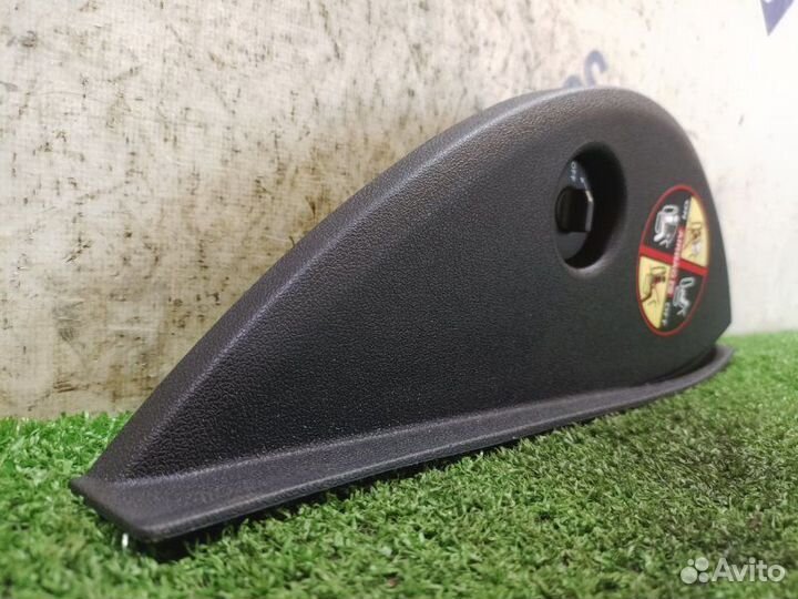 Накладка торпедо правая Renault Fluence седан 1.6