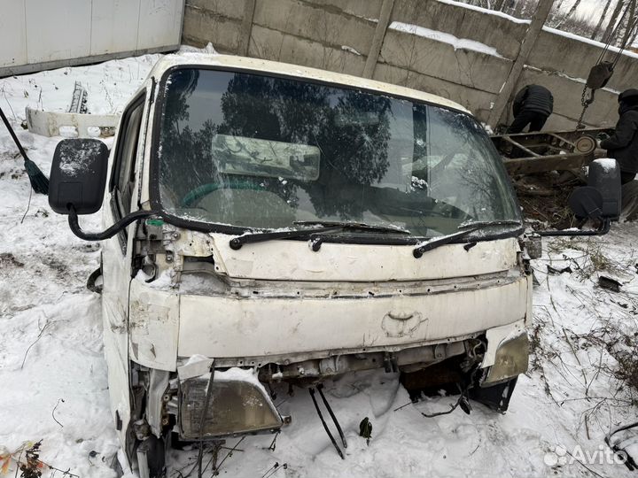Toyota dyna кабина б.у