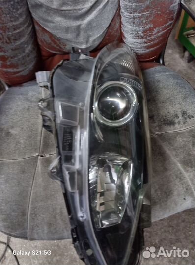 Фара правая mazda 3 bl