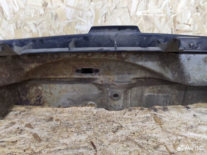 Панель задняя Dodge Caravan 4