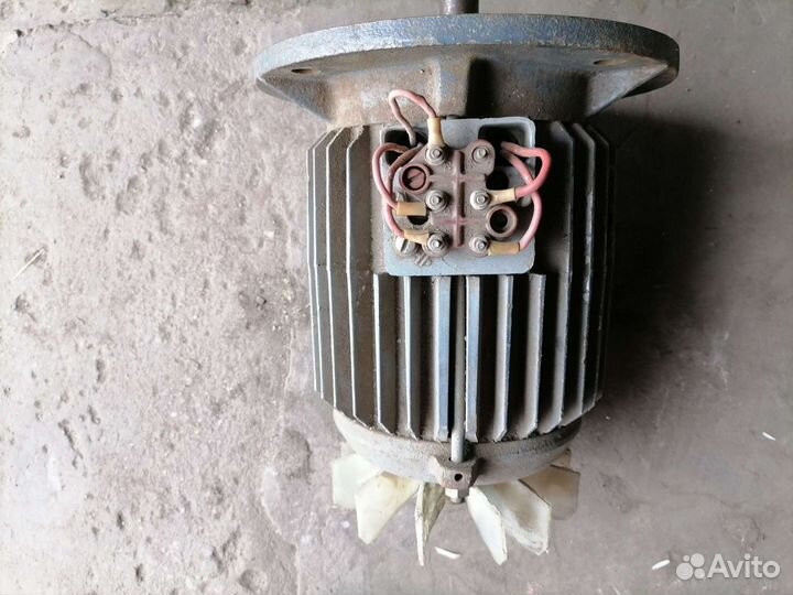 Электродвигатель