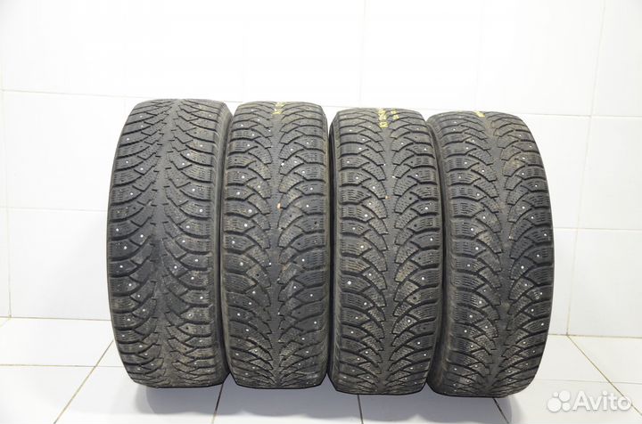 Nokian Tyres Hakkapeliitta 4 205/60 R16 92T