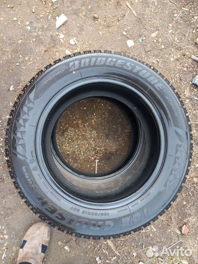 Bridgestone Ice Cruiser 7000 195/60 R15