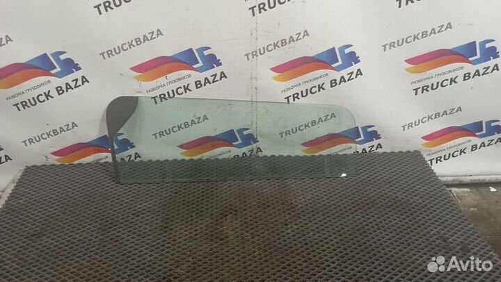 Стекло двери правое Daf XF105