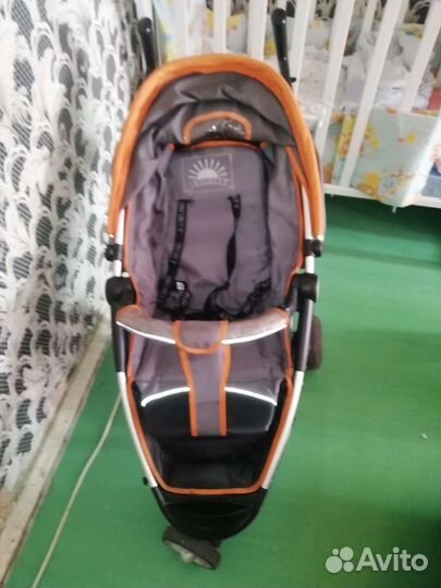 Прогулочная коляска