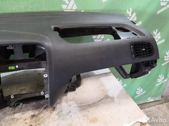 Торпедо Фольксваген Поло седан рус