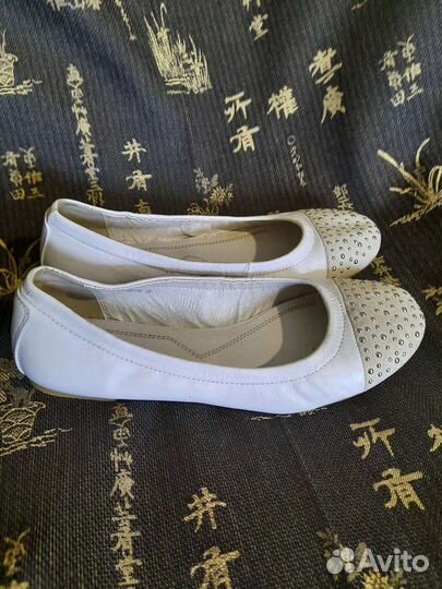 Балетки белые кожаные 36,5