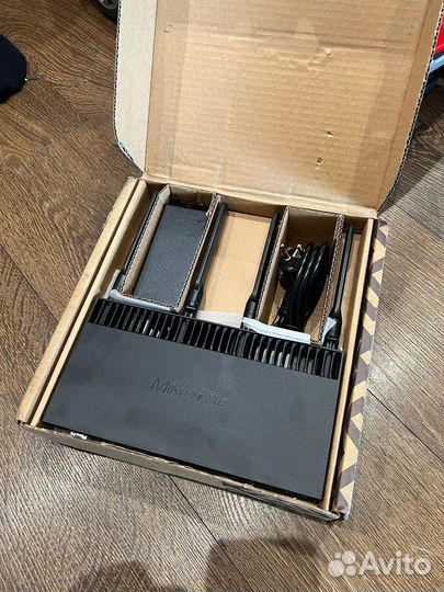 Продам mikrotik (новый)