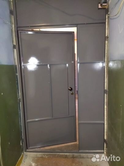 Тамбурная дверь без отделки