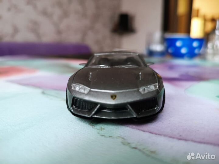 Модель lamborghini Estoque масштаб 1:43