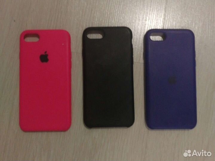3 чехла на iPhone 8