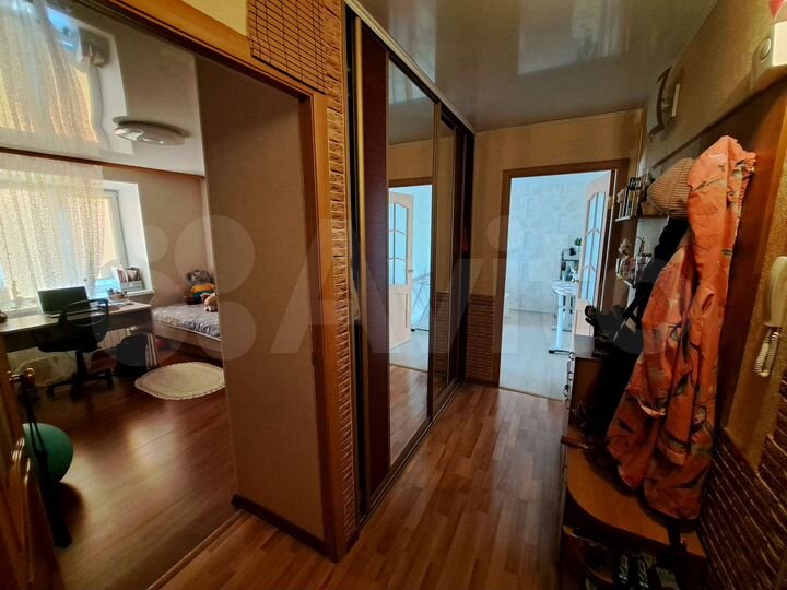 2-к. квартира, 50 м², 8/9 эт.