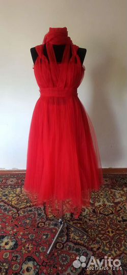 Вечернее платье Givenchy 38