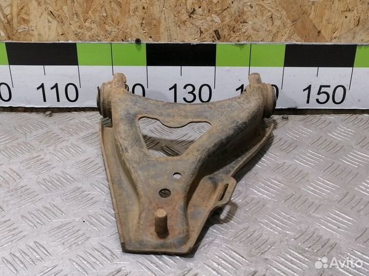 Рычаг передний правый нижний Renault Scenic 1996 1