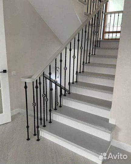 Ступени для лестницы между этажами STU-8002