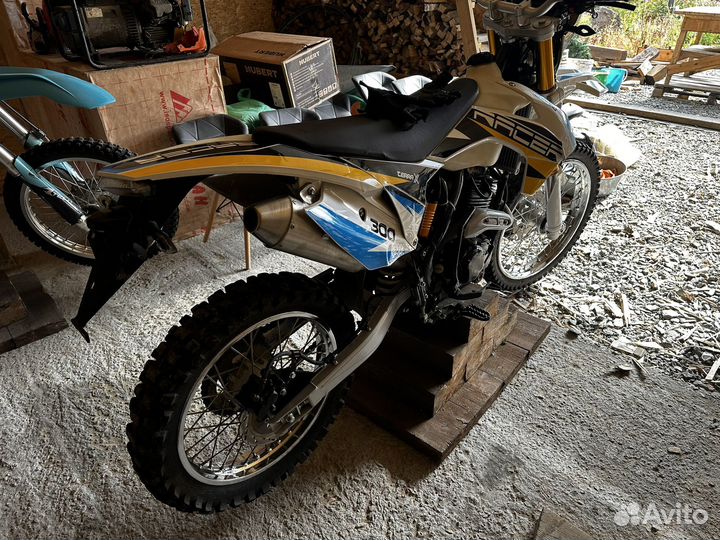 Мотоцикл Racer Enduro 300