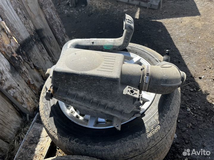 Корпус воздушного фильтра geely emgrand ec7