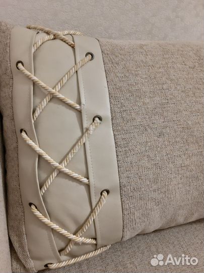 Подушка для дивана