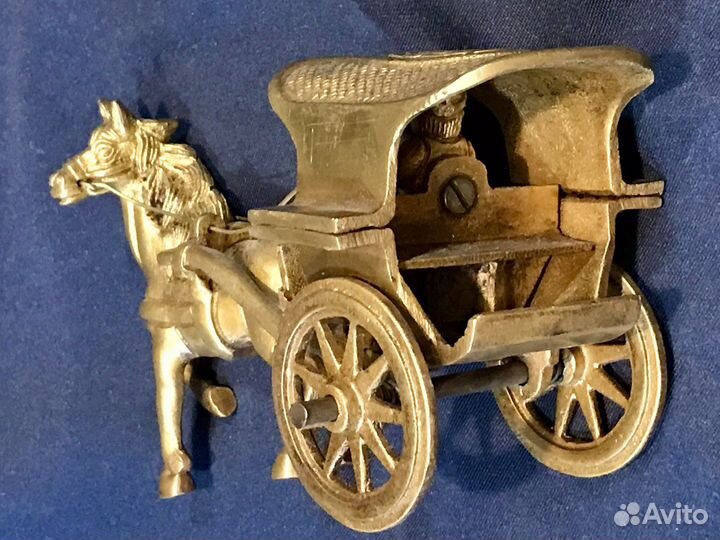 Бронзовая статуэтка