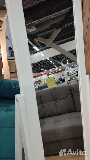 Зеркало напольное