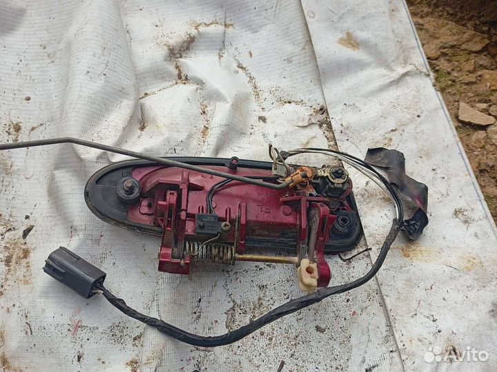 Дверная ручка mazda 626 ge левая