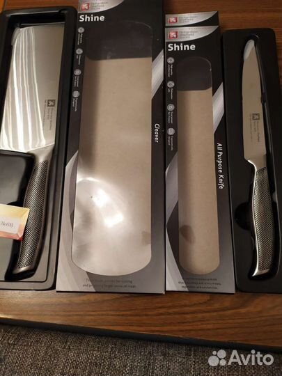 Ножи новые, Великобритания