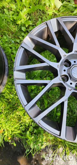 Momo Mendex M7 235/50 R18