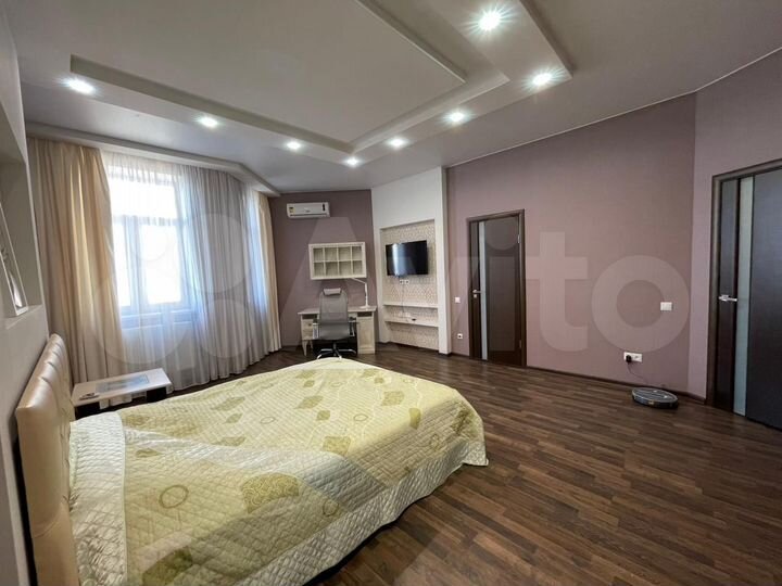 2-к. квартира, 90 м², 20/24 эт.