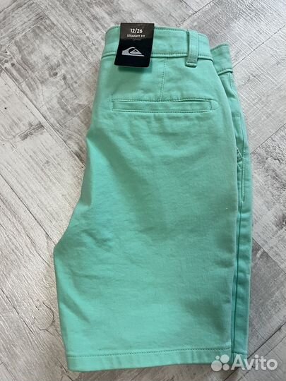 Шорты quiksilver