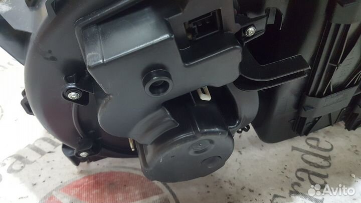 Печка салонная в сборе на Mercedes R230 SL