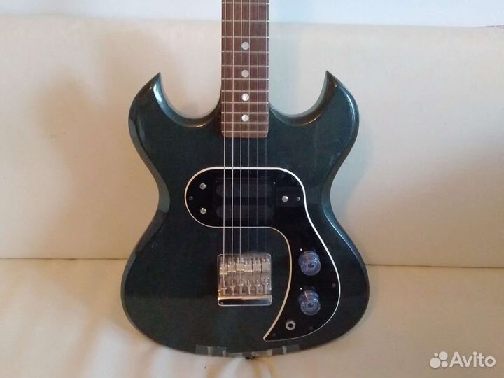 Электрогитара