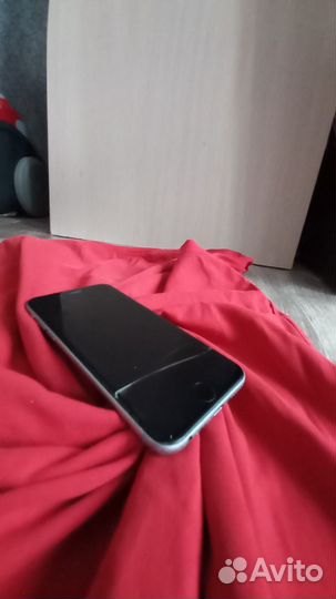 iPhone 6S, 64 ГБ